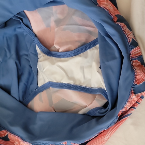 Tankini Set - Picture 8 of 8